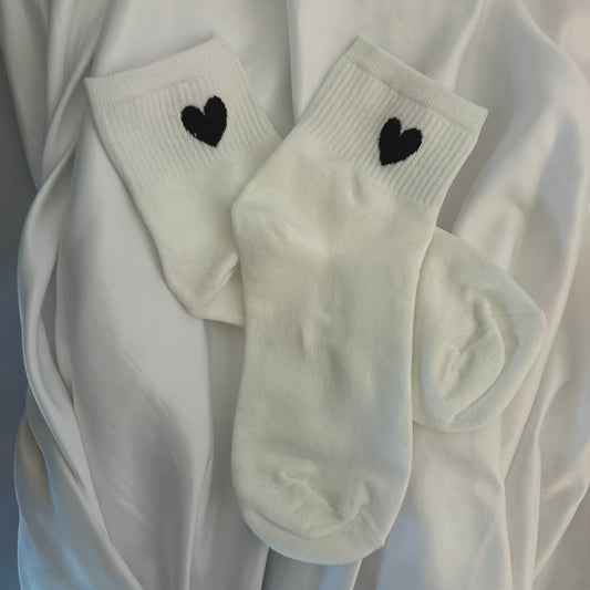 White Heart Embroidered Ankle Socks