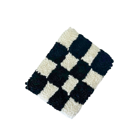 Square Black Checkered Mug Rug